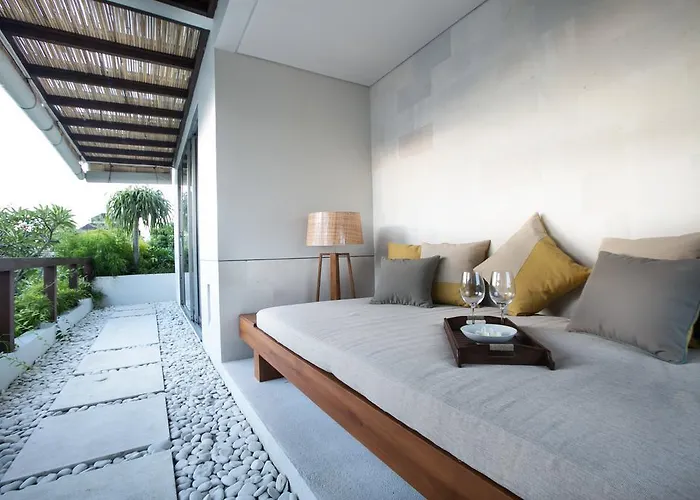Kedonganan Villa *